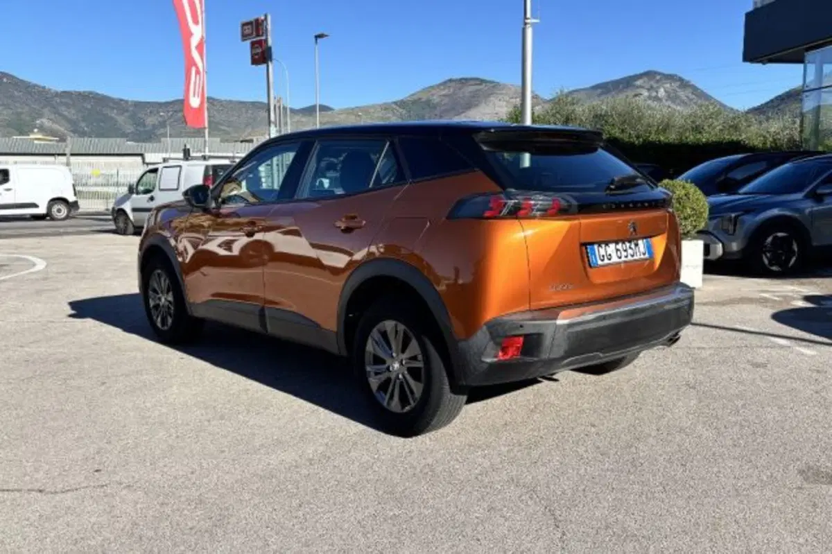 Peugeot 2008 usata a Latina (5)