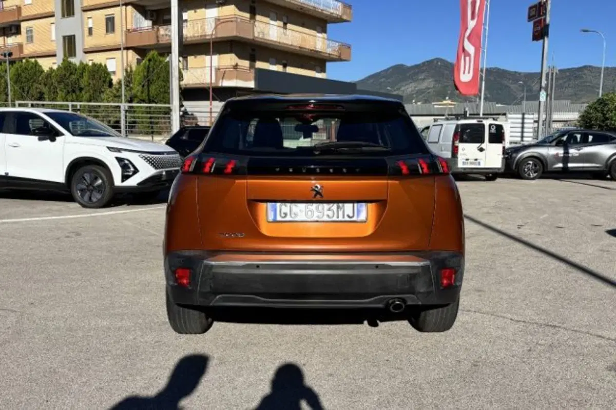 Peugeot 2008 usata a Latina (6)