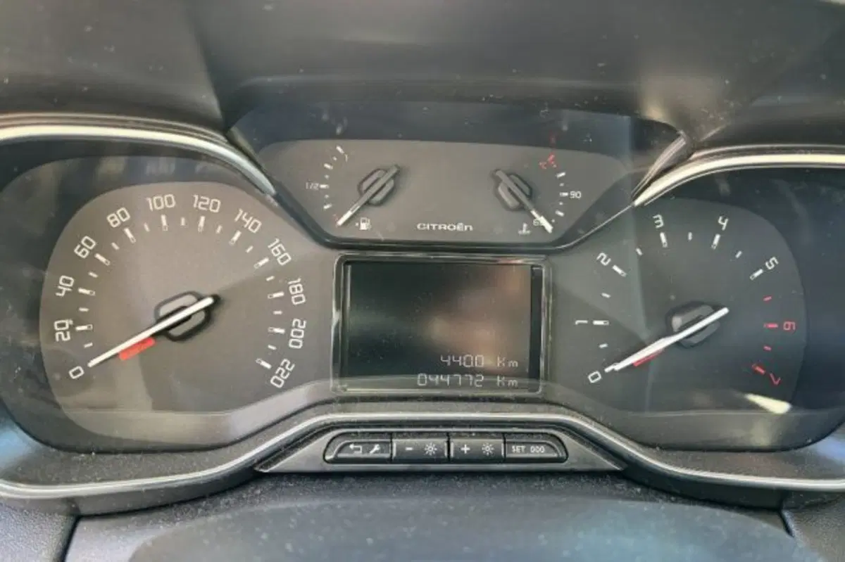 Citroen C3 Aircross usata a Latina (13)
