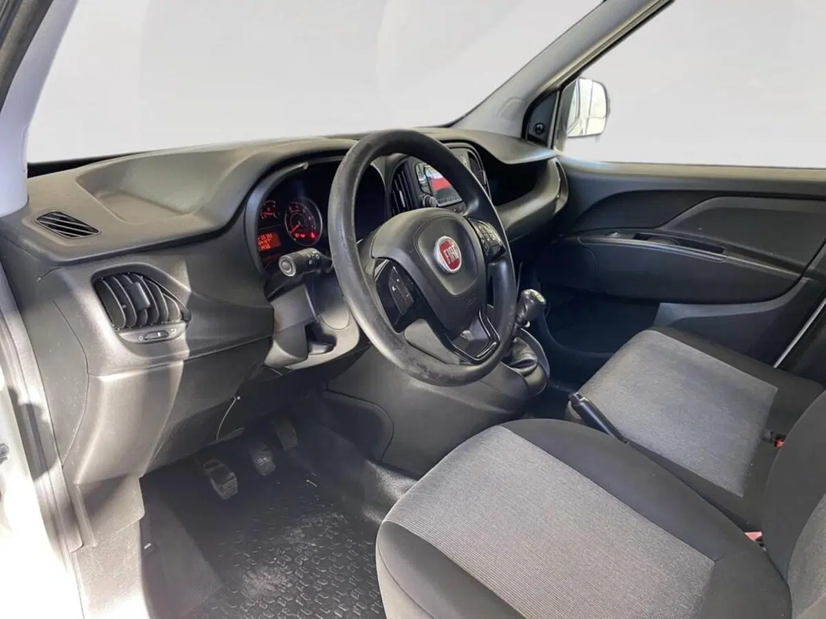 Fiat Doblò Furgone usata a Torino (5)