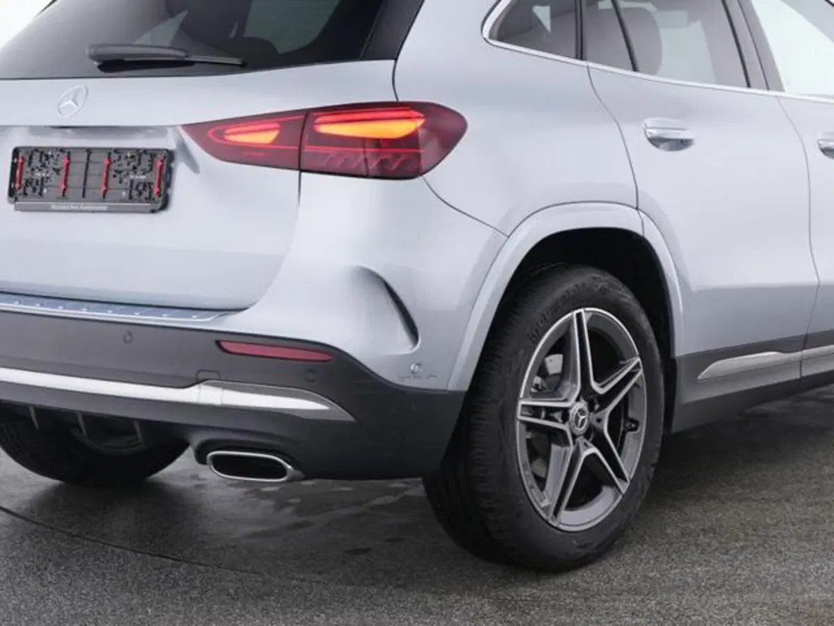 Mercedes-Benz GLA SUV usata a Milano (4)