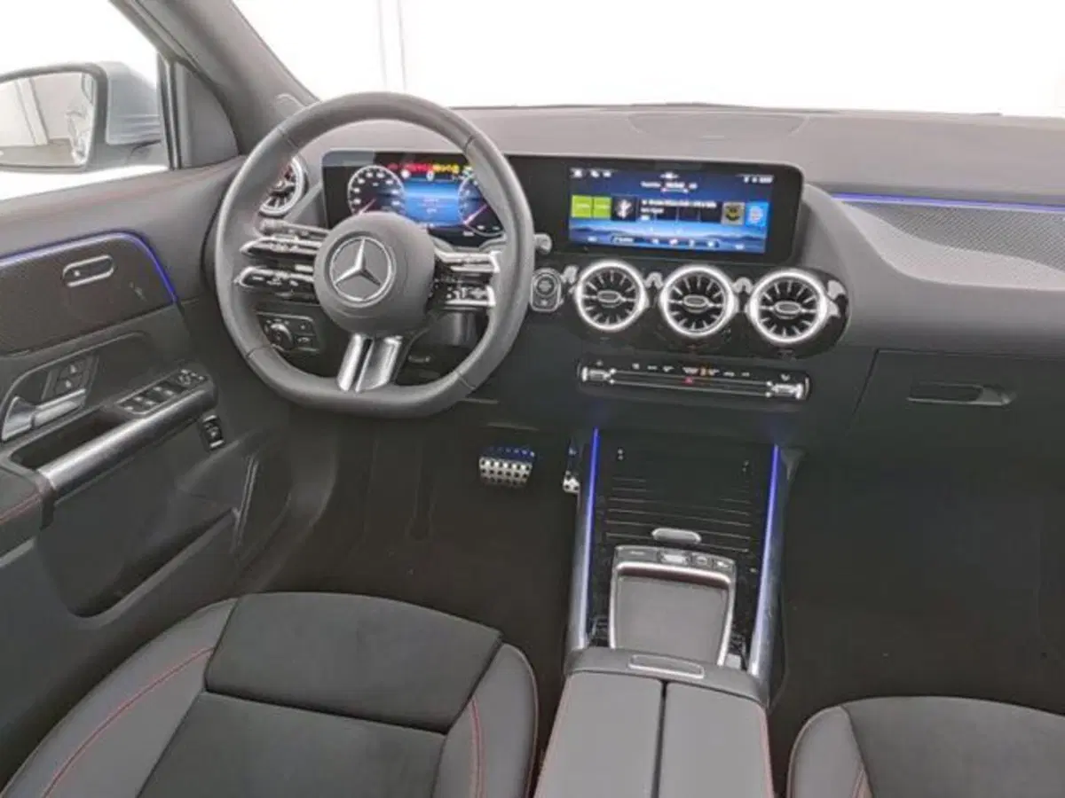 Mercedes-Benz GLA SUV usata a Milano (6)
