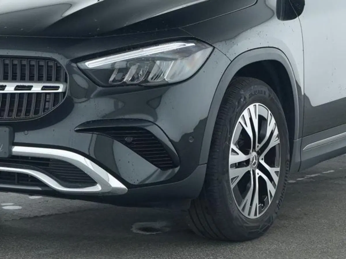 Mercedes-Benz GLA SUV usata a Milano (2)