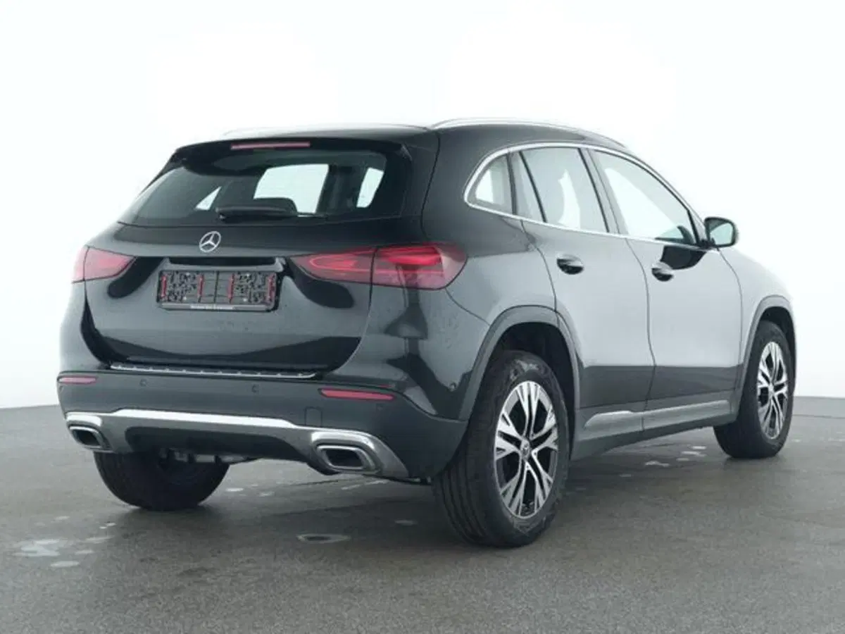 Mercedes-Benz GLA SUV usata a Milano (4)