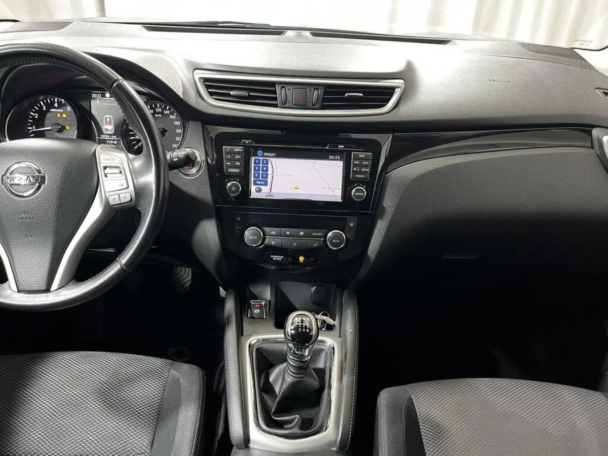Nissan Qashqai usata a Sondrio (14)
