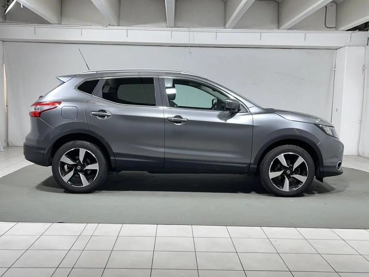 Nissan Qashqai usata a Sondrio (6)