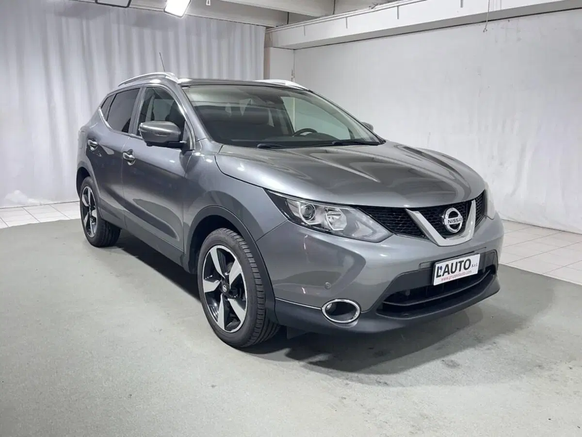 Nissan Qashqai usata a Sondrio (7)