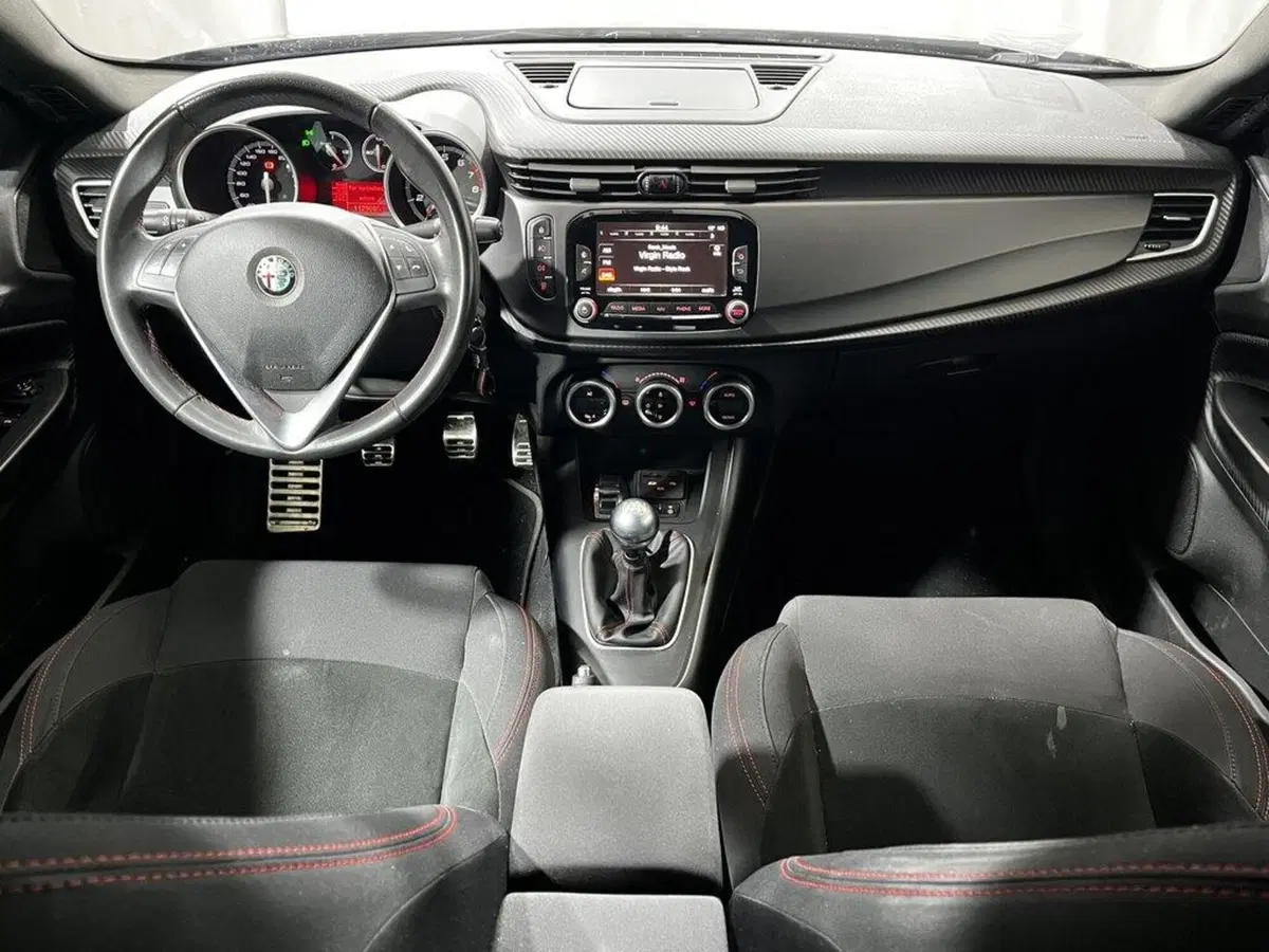 Alfa Romeo Giulietta usata a Sondrio (12)