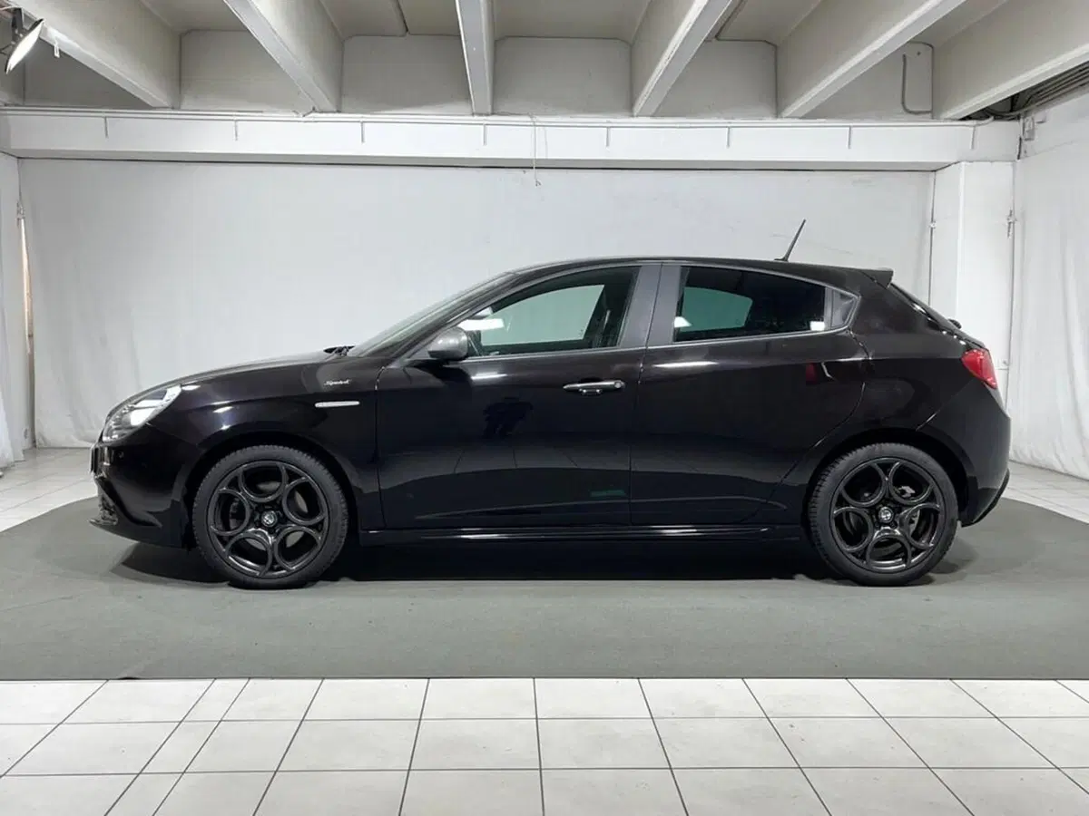 Alfa Romeo Giulietta usata a Sondrio (2)