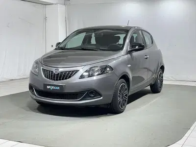 Lancia Ypsilon 1.0 FireFly 5 porte S&S Hybrid Silver Plus del 2022 usata a Montagna in Valtellina