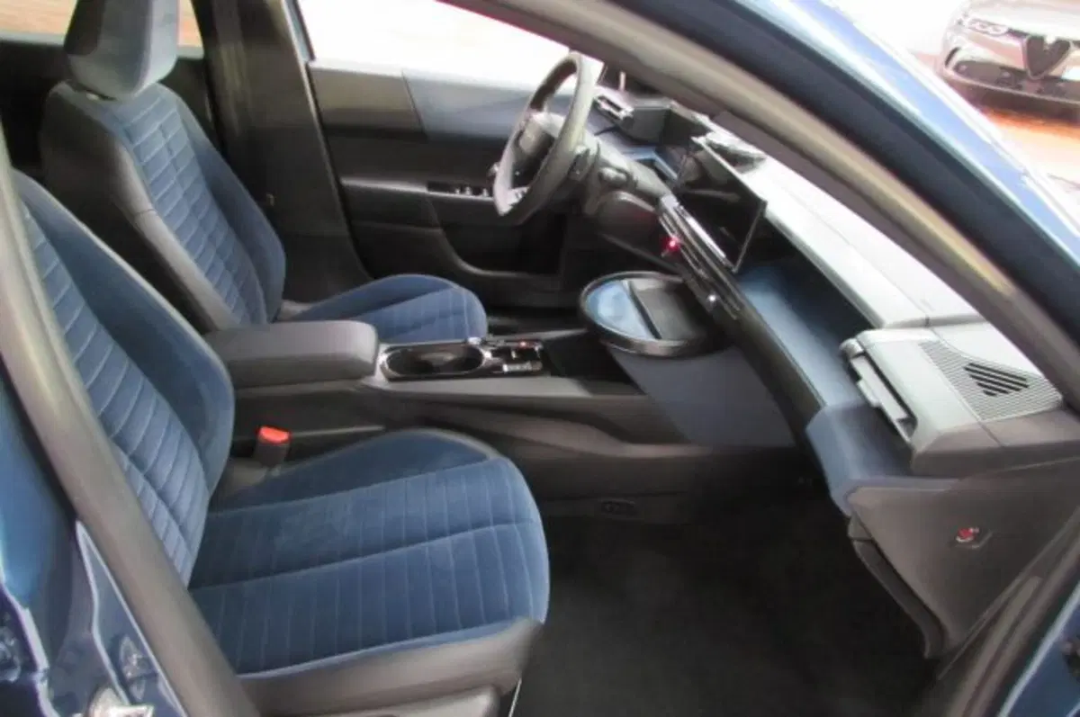 Lancia Ypsilon usata a Milano (17)