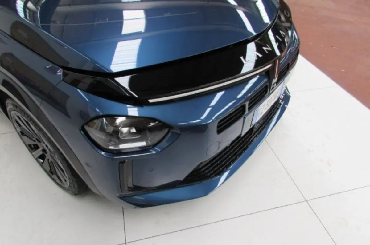 Lancia Ypsilon usata a Milano (18)