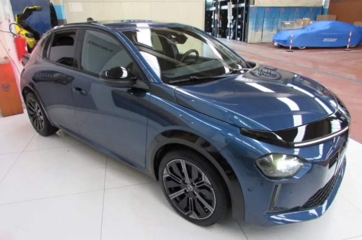 Lancia Ypsilon usata a Milano (3)