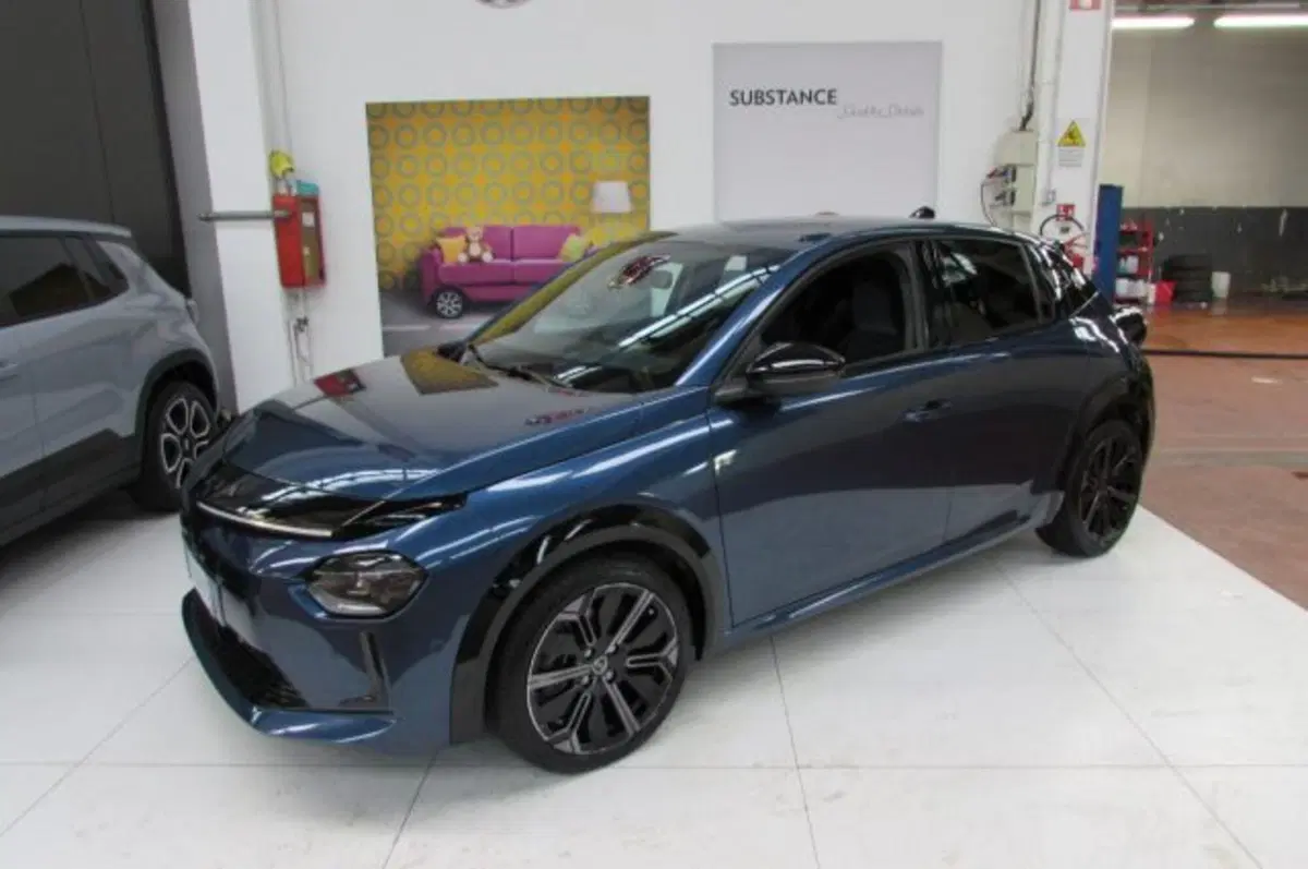 Lancia Ypsilon usata a Milano (5)