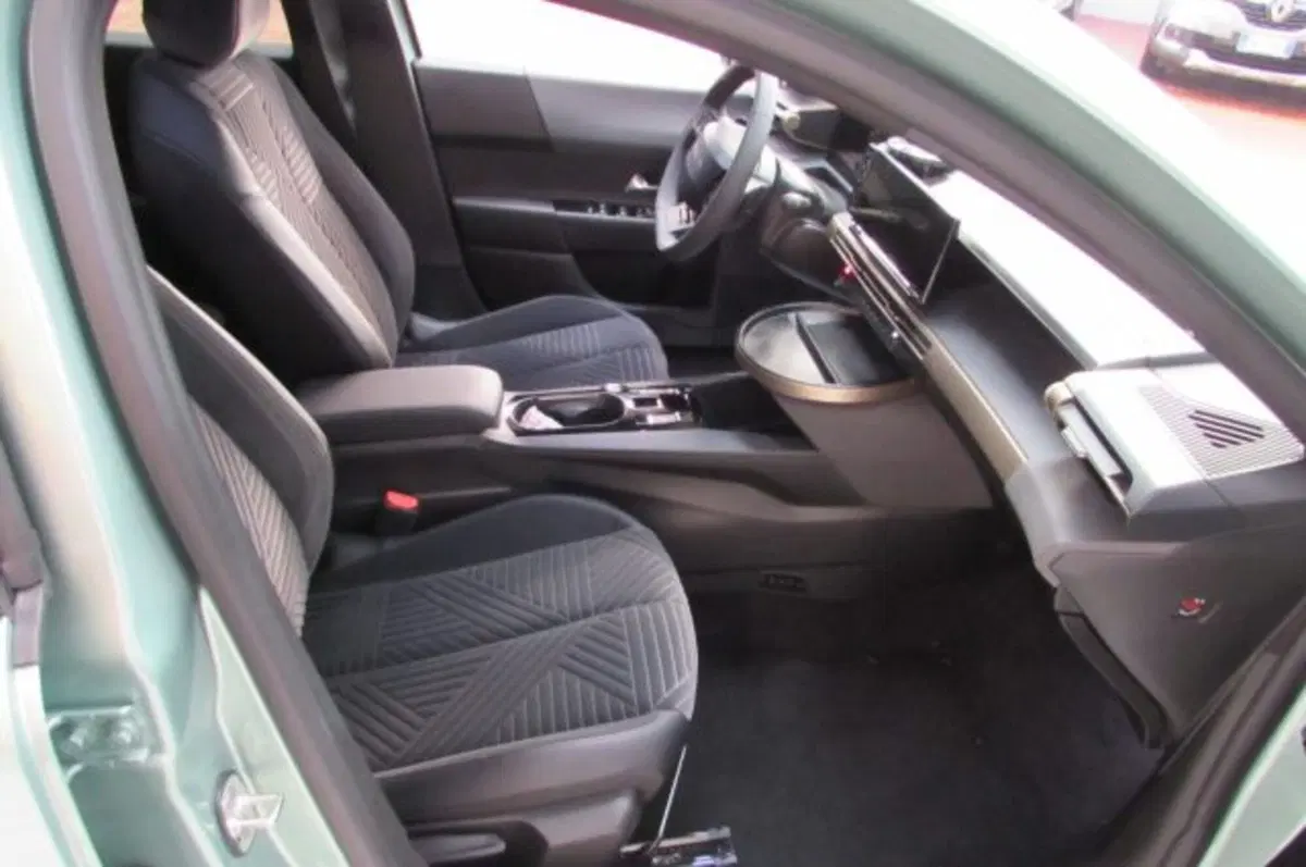 Lancia Ypsilon usata a Milano (16)