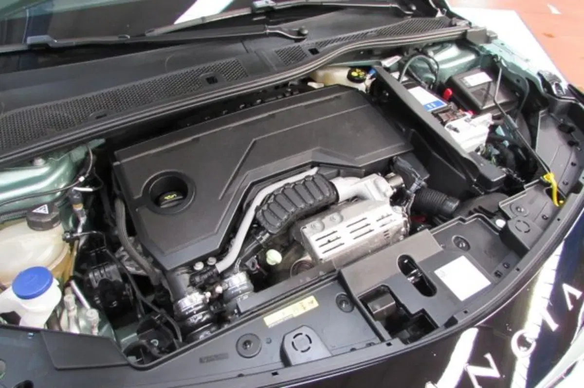 Lancia Ypsilon usata a Milano (18)