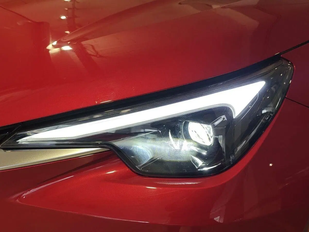 Lexus LBX usata a Genova (14)