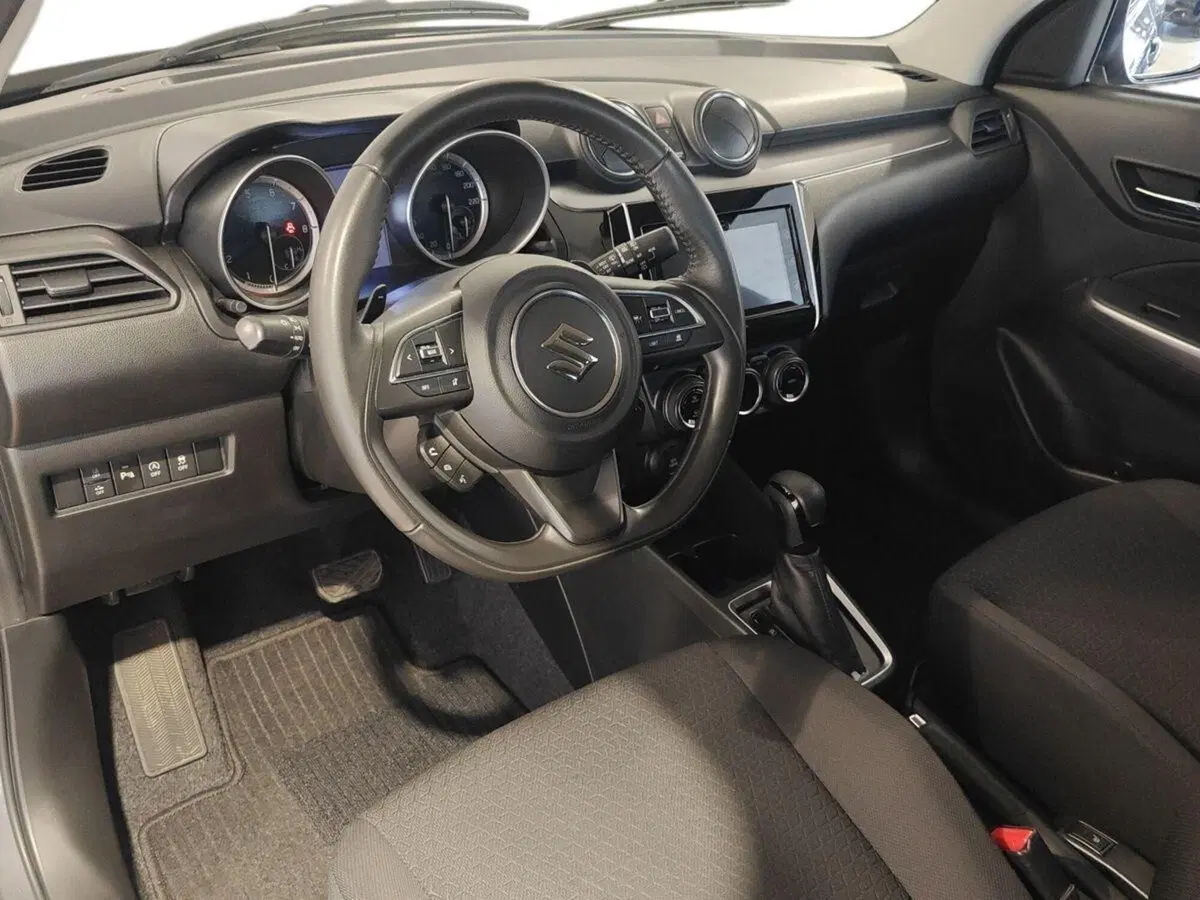 Suzuki Swift usata a Genova (6)