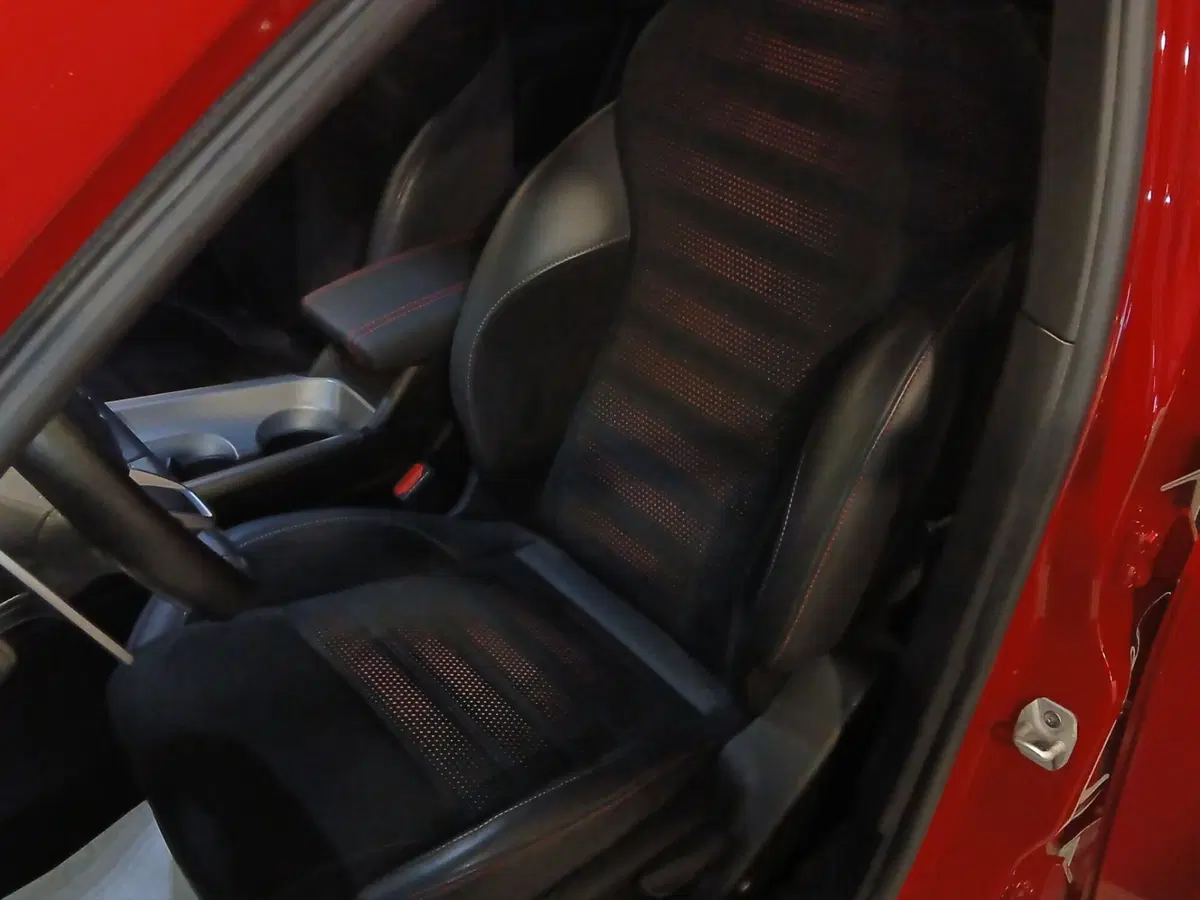 Alfa Romeo Tonale usata a Genova (9)