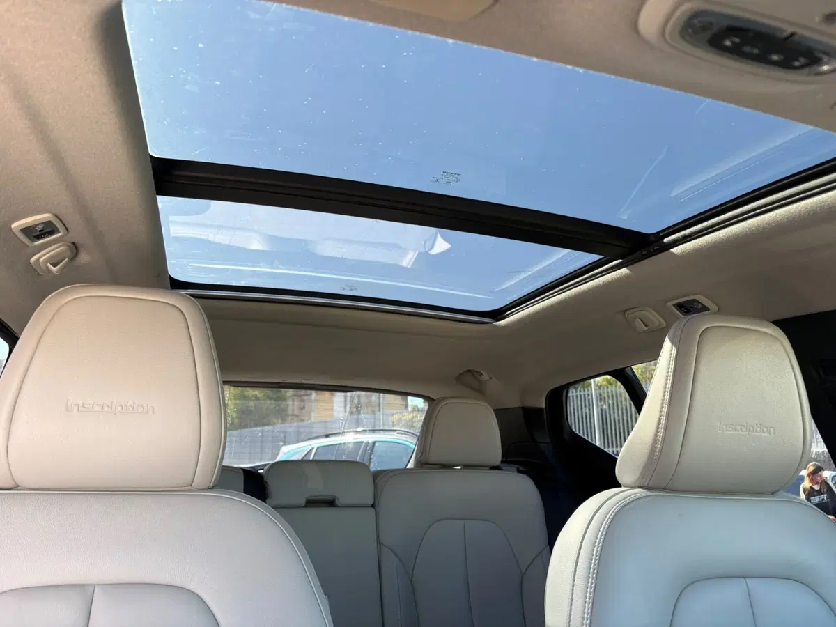 Volvo XC40 usata a Napoli (6)