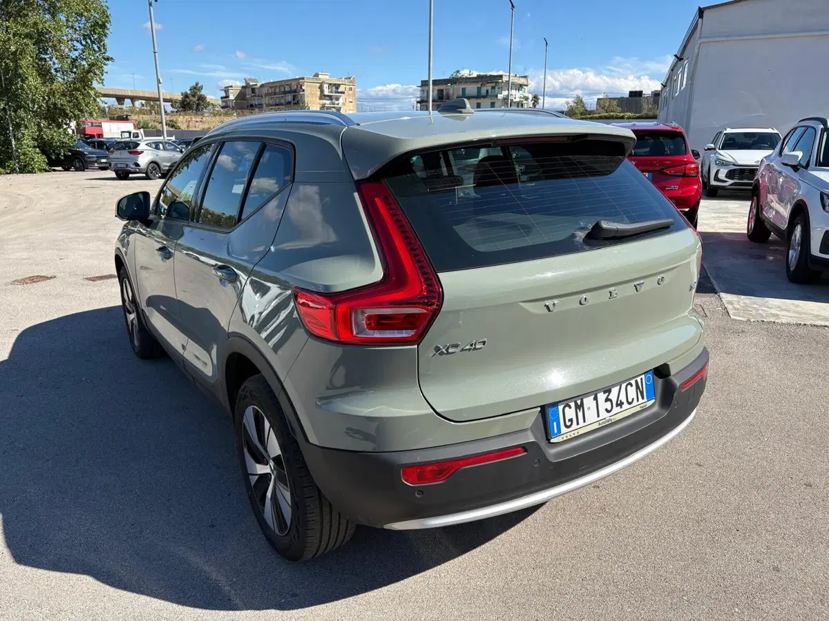 Volvo XC40 usata a Napoli (2)