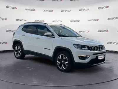 Jeep Compass 2.0 Multijet II aut. 4WD Limited del 2018 usata a Verona