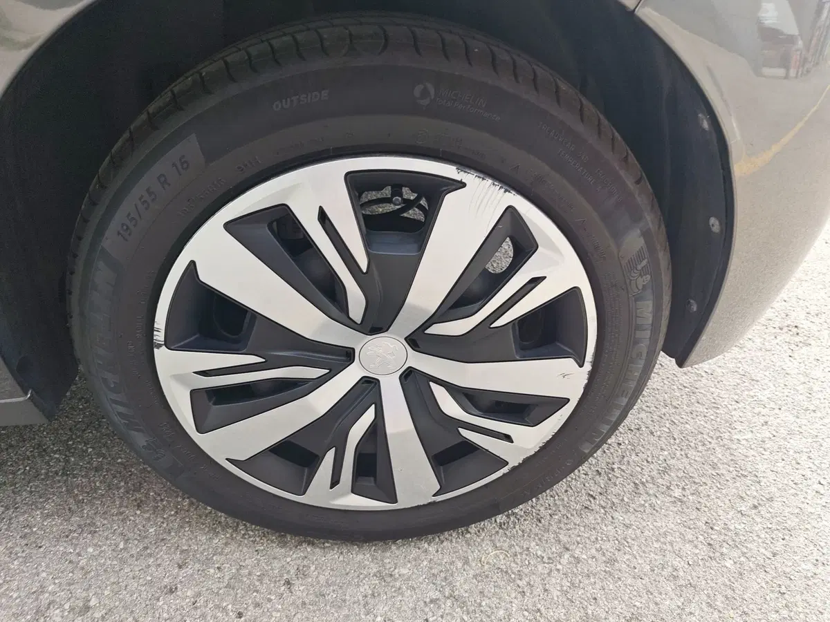 Peugeot 208 usata a Monza e Brianza (17)
