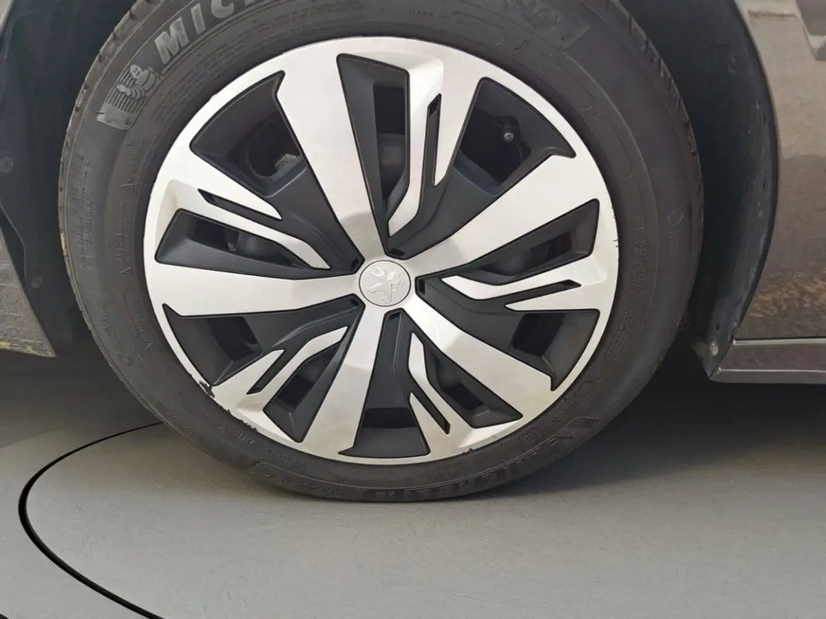 Peugeot 208 usata a Monza e Brianza (7)