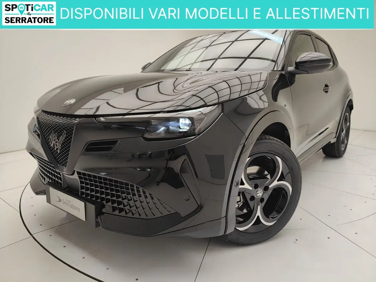 Alfa Romeo Junior nuova a Como