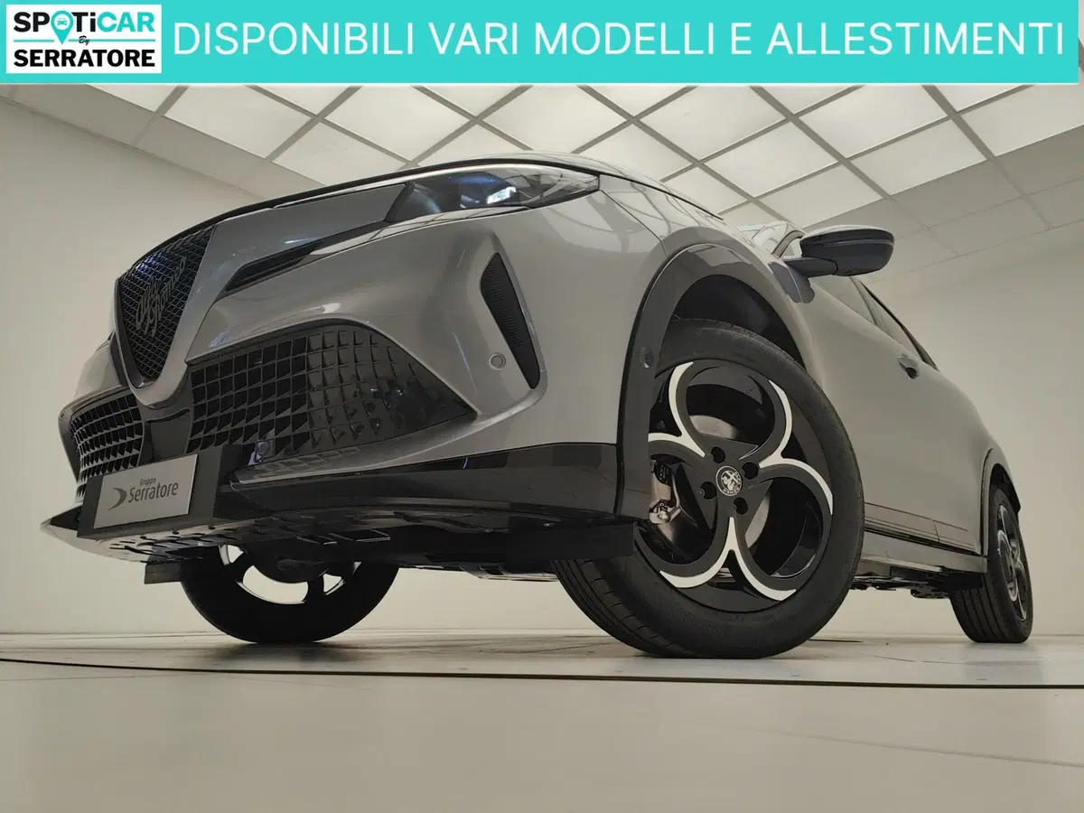 Alfa Romeo Junior nuova a Como (17)