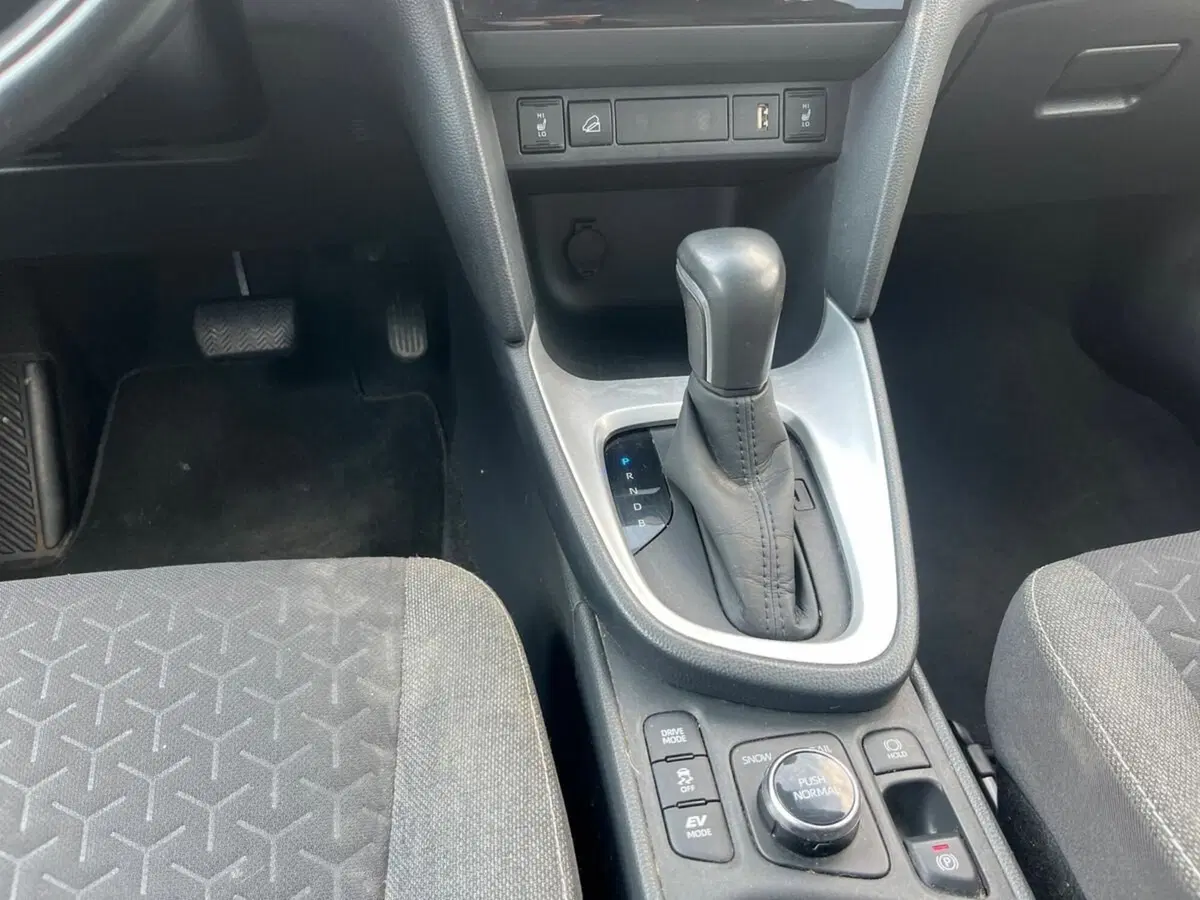 Toyota Yaris Cross usata a Sondrio (16)