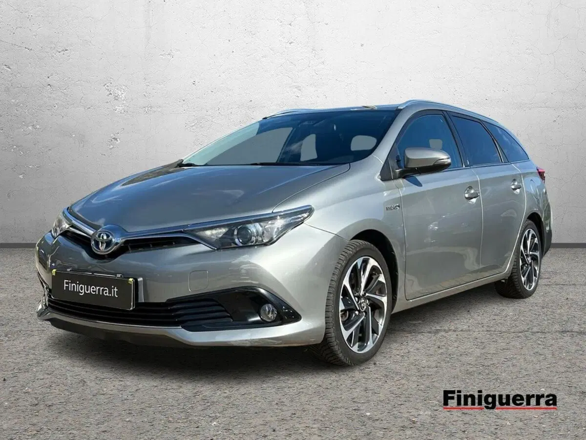 Toyota Auris usata a Sondrio