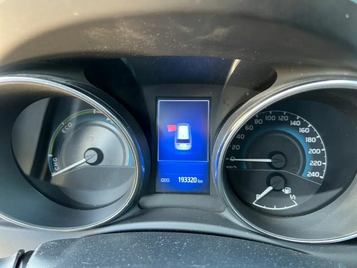 Toyota Auris usata a Sondrio (9)