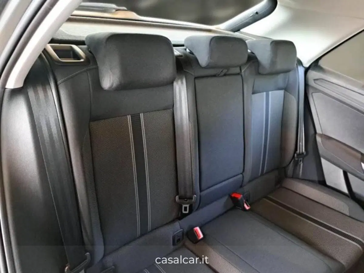 Volkswagen T-Roc usata a Salerno (13)