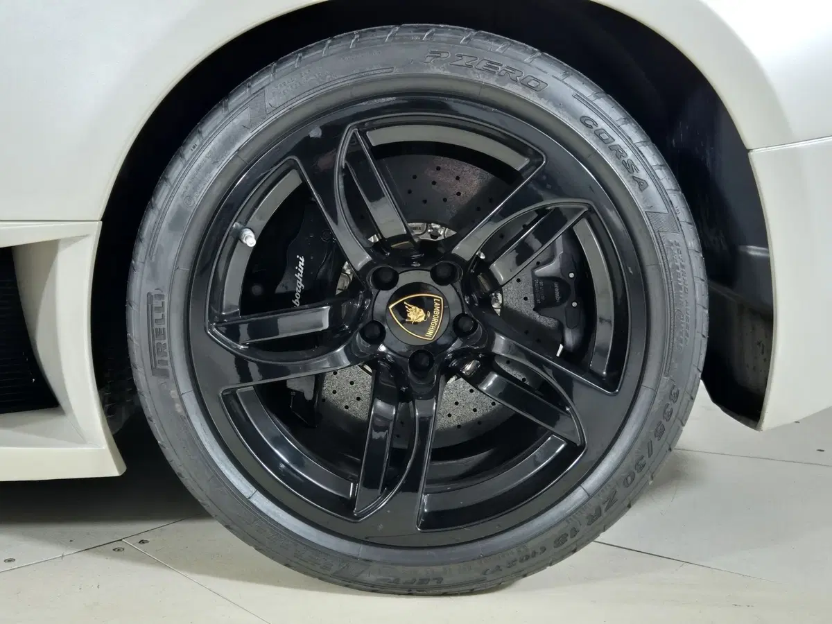 Lamborghini Murciélago Cabrio usata a Torino (14)