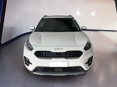 Kia Niro 1.6 GDi DCT HEV Evolution del 2022 usata a Torino