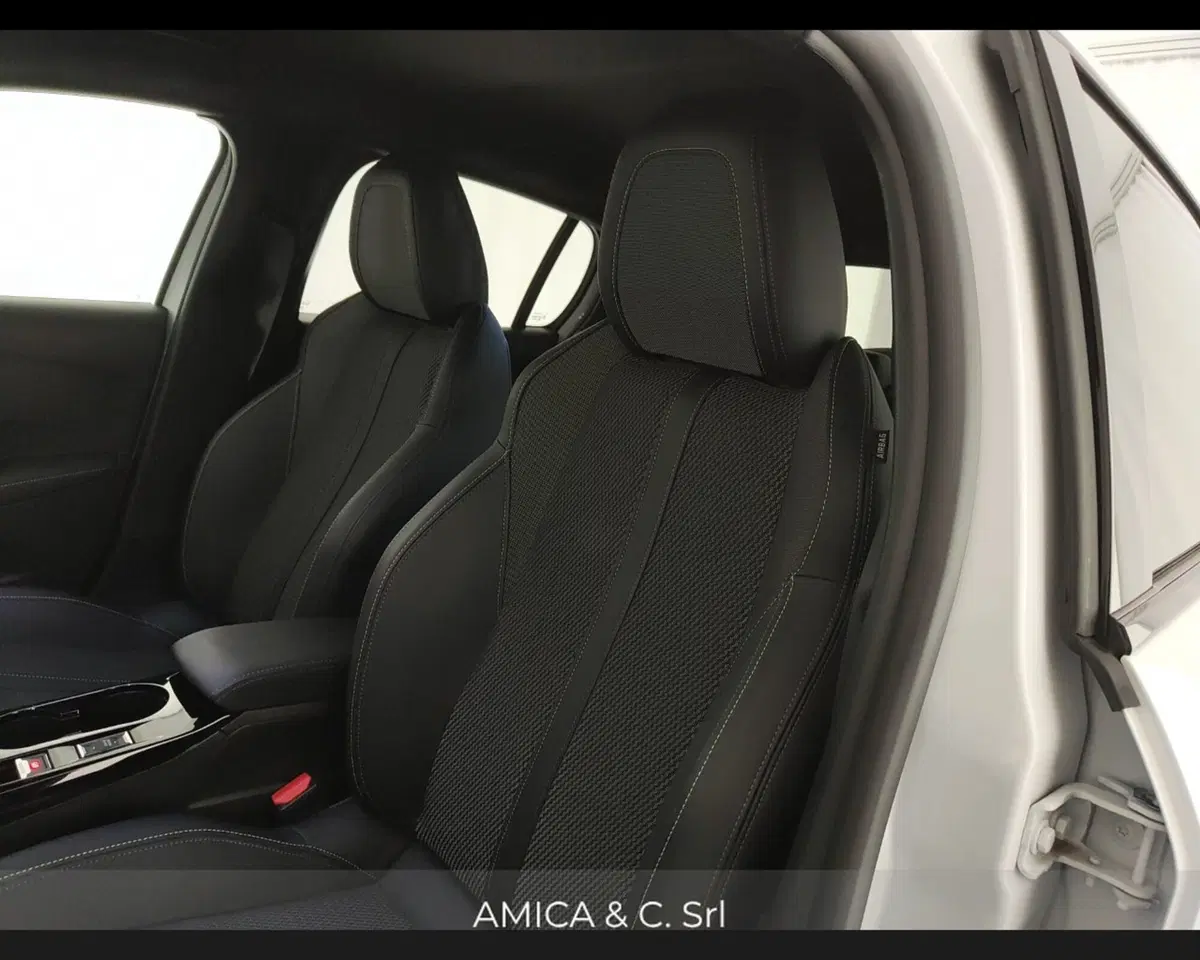Peugeot 208 usata a Caserta (18)