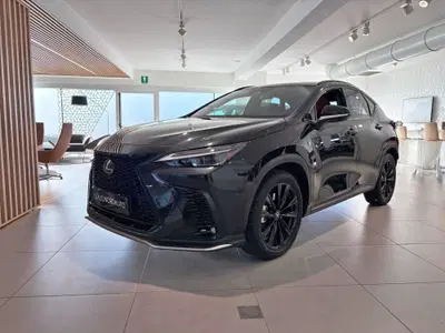 Lexus NX 450h+ 2.5 phev F-Sport 4wd e-cvt del 2025 usata a Venezia