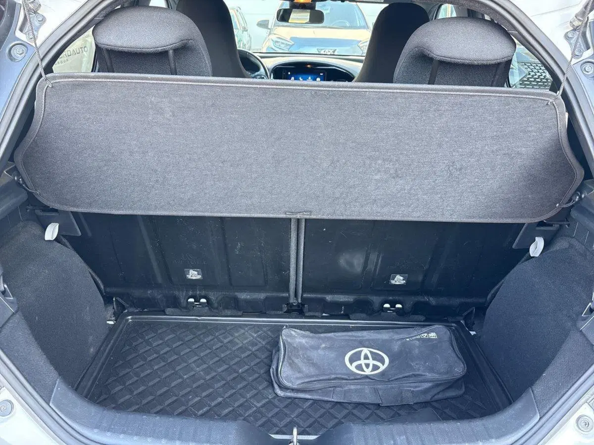 Toyota Aygo X usata a Venezia (18)