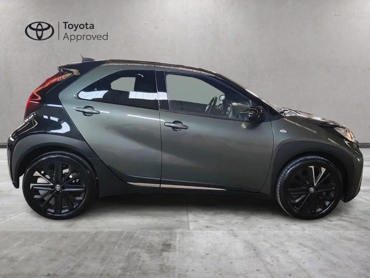 Toyota Aygo X usata a Milano (5)