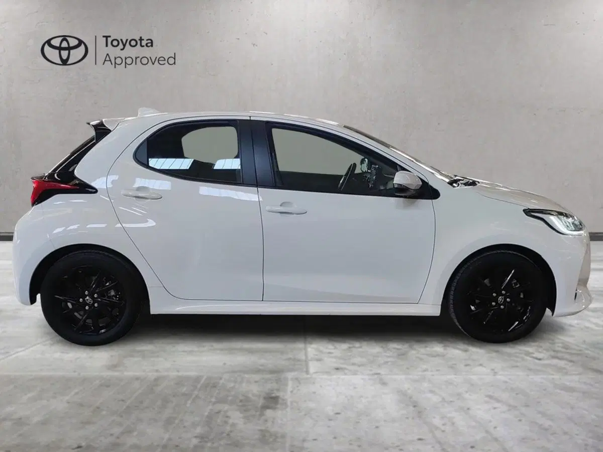 Toyota Yaris usata a Milano (5)