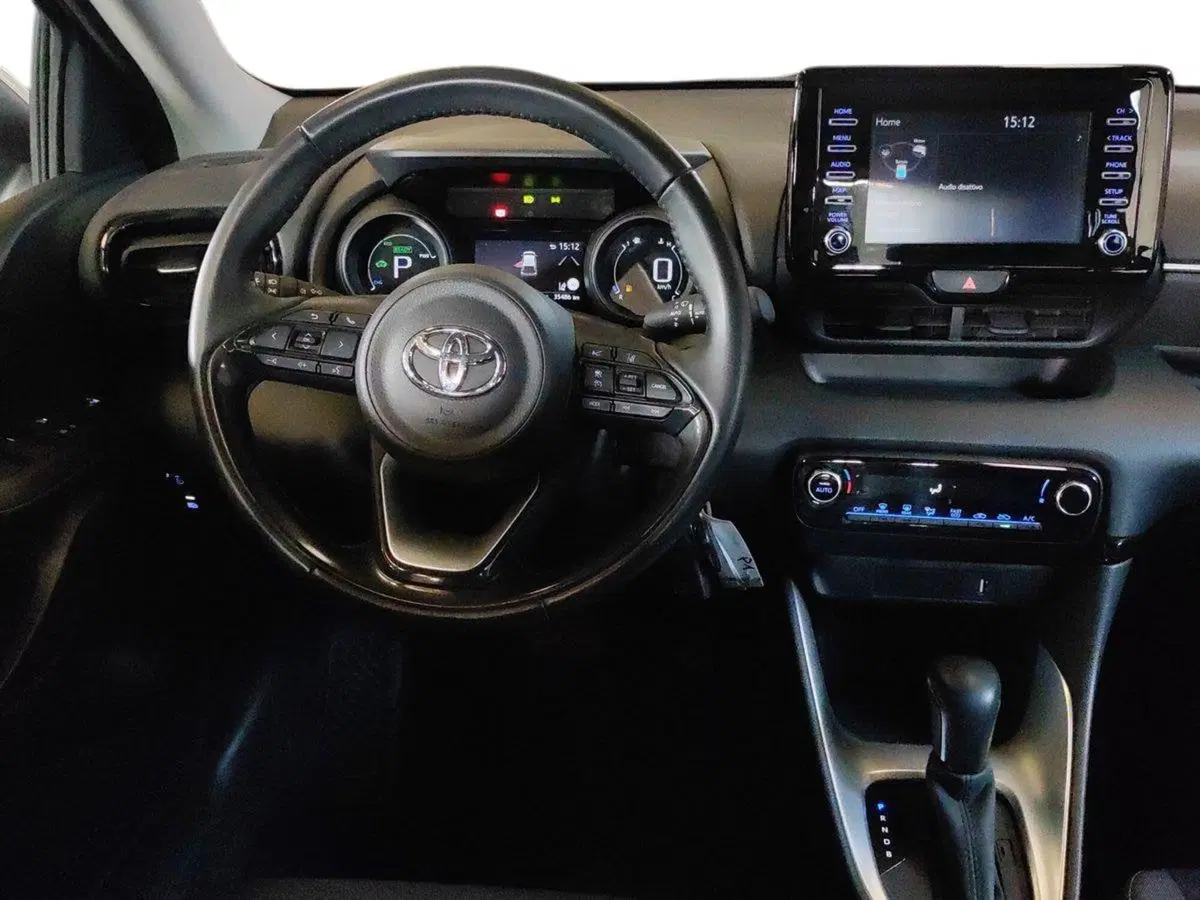 Toyota Yaris usata a Milano (9)
