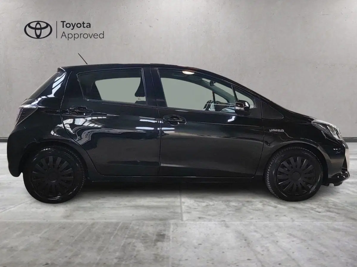 Toyota Yaris usata a Milano (5)