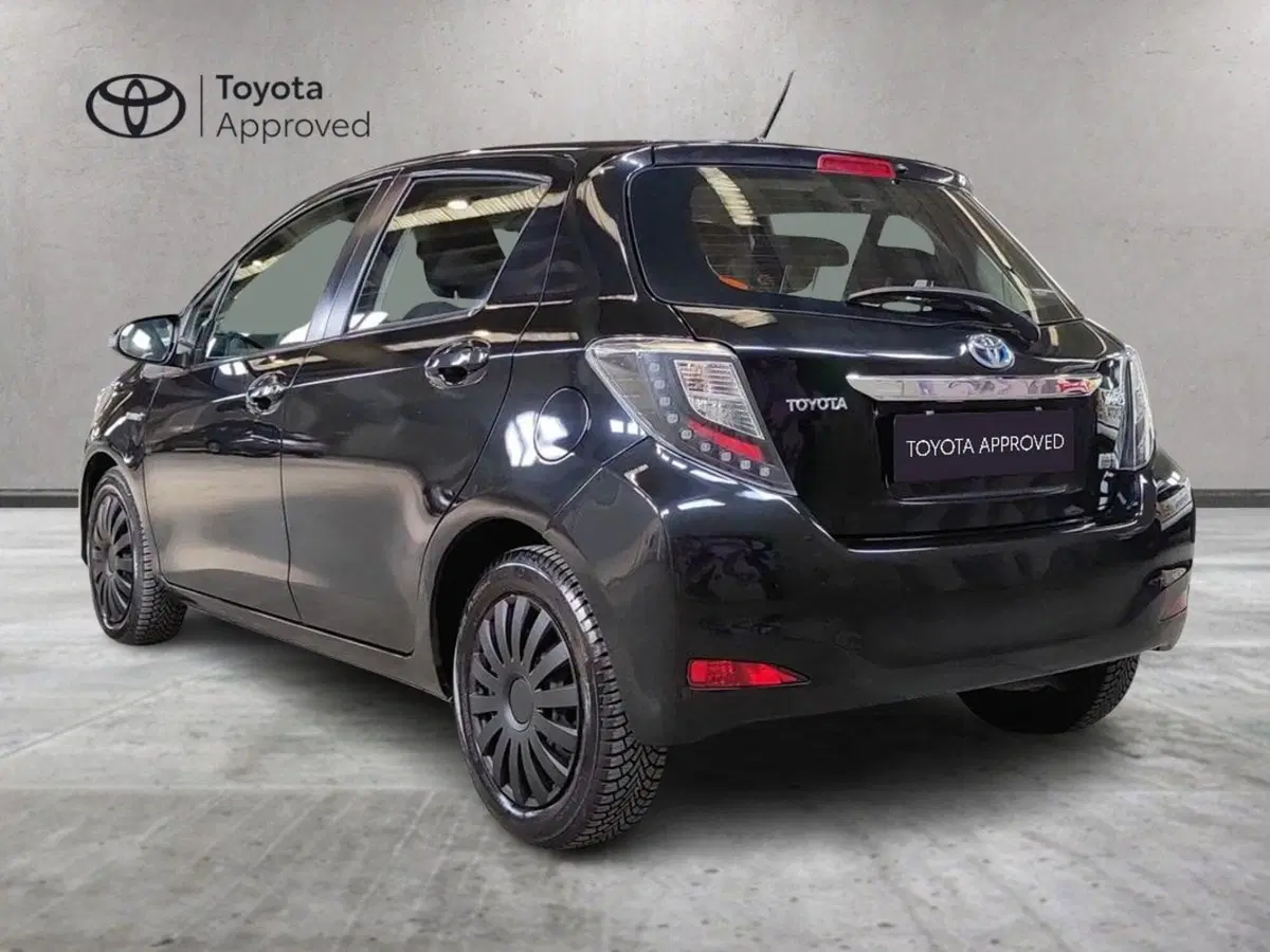 Toyota Yaris usata a Milano (6)
