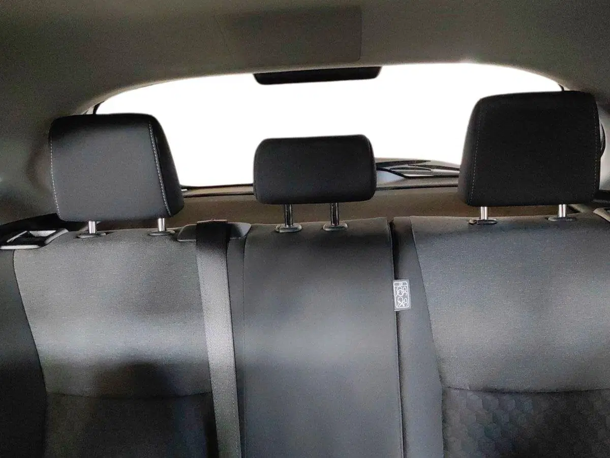 Toyota Yaris usata a Milano (12)