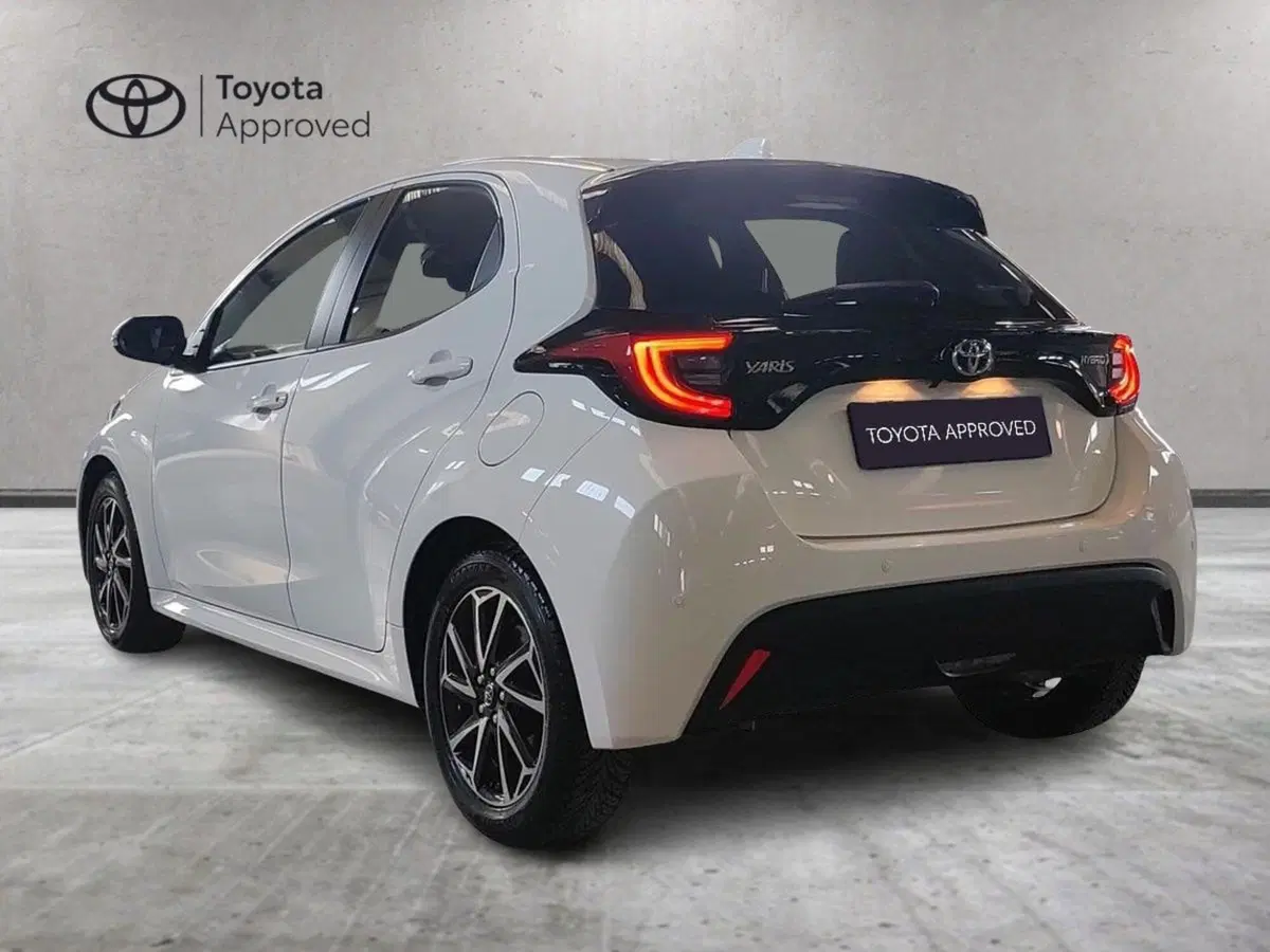 Toyota Yaris usata a Milano (6)