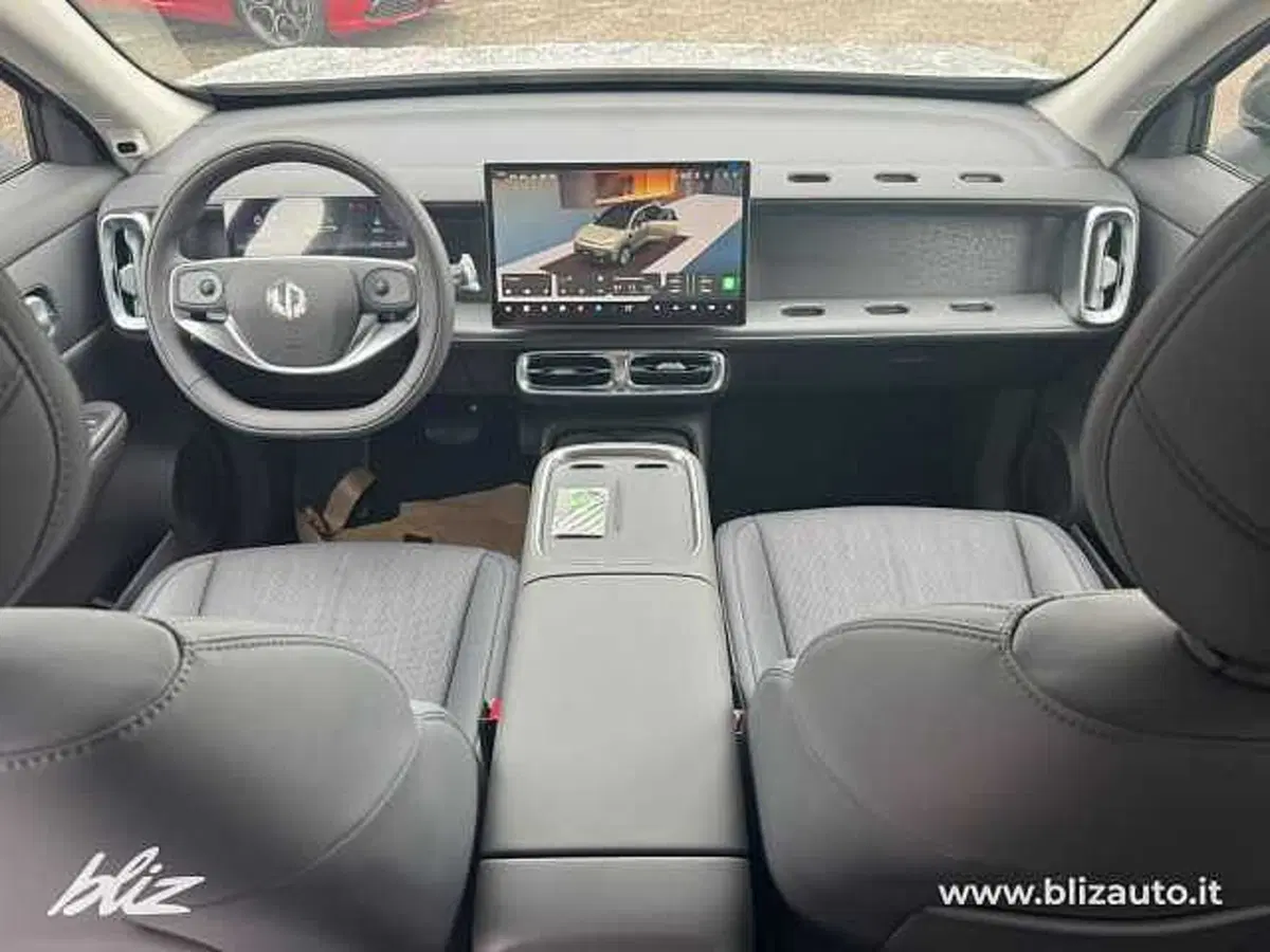 Leapmotor B10 nuova a Udine (18)