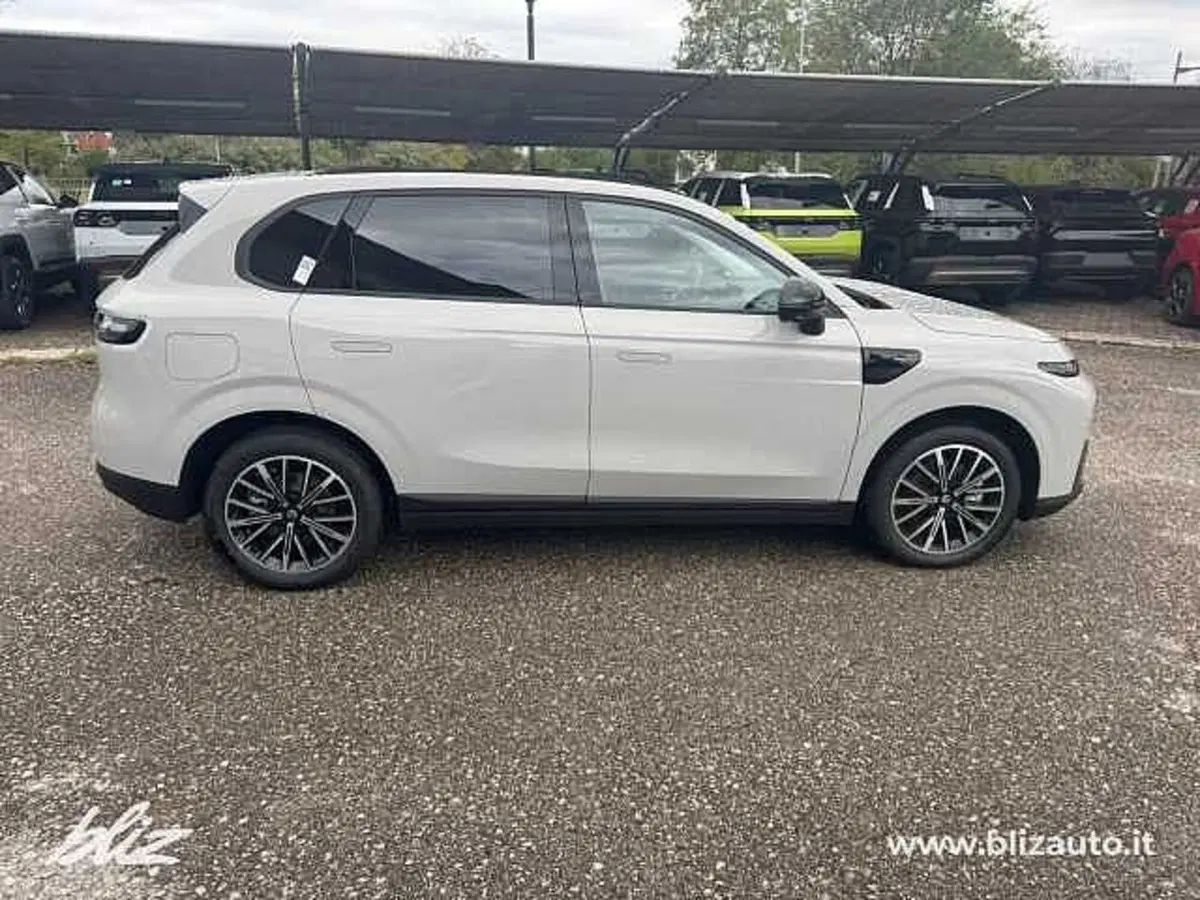 Leapmotor B10 nuova a Udine (6)