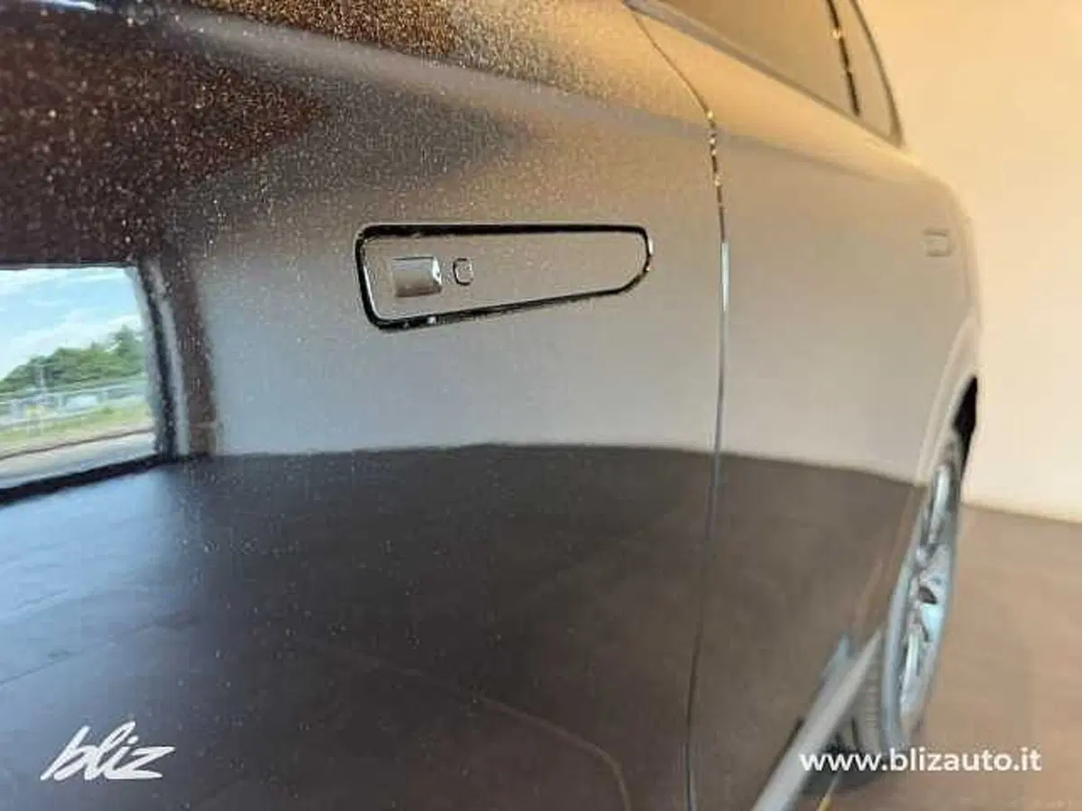 Leapmotor B10 nuova a Udine (11)