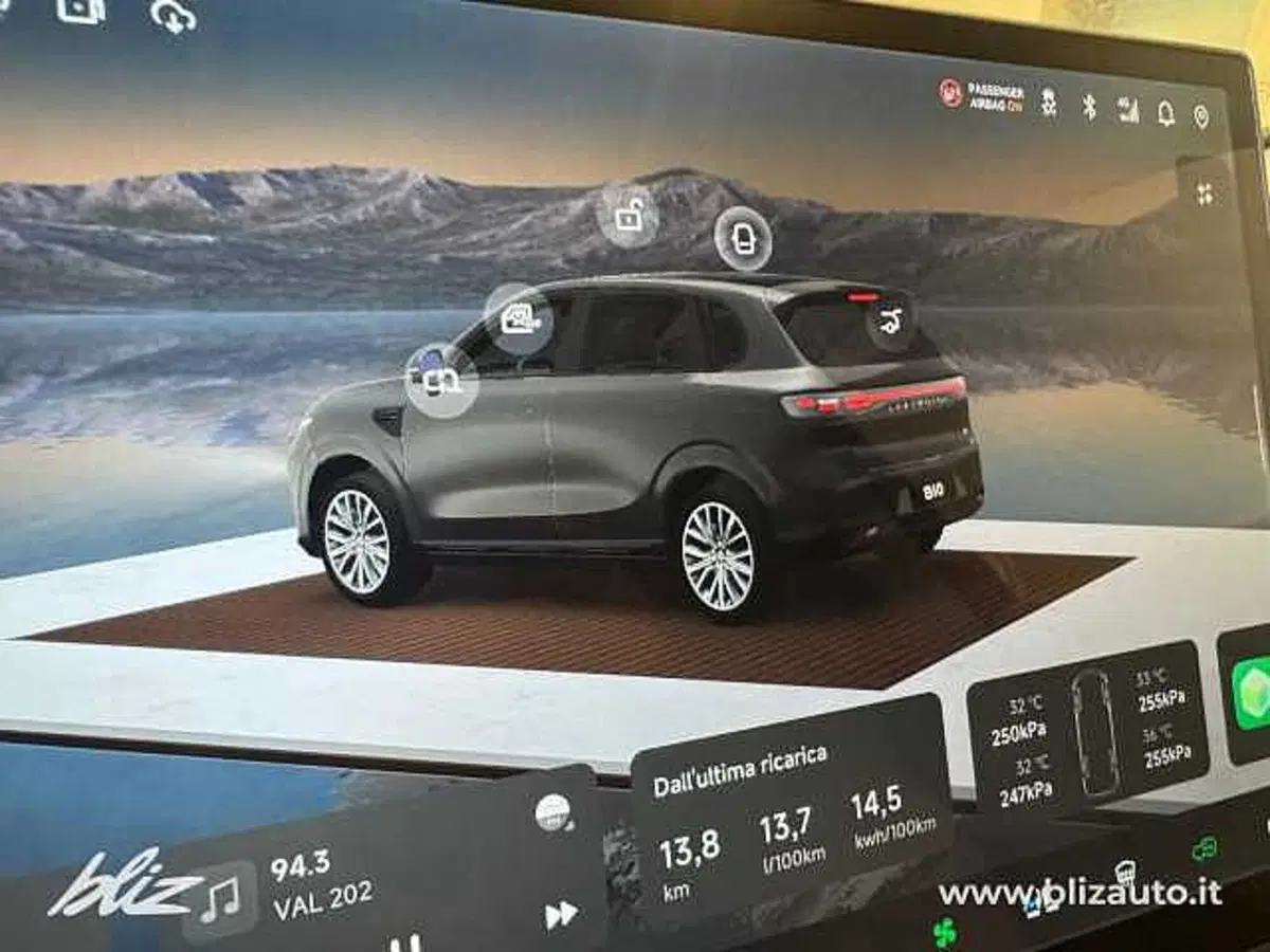 Leapmotor B10 nuova a Udine (14)